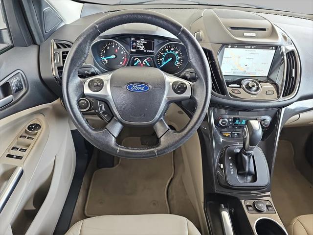 Photo of 2016 Titanium Ford Escape