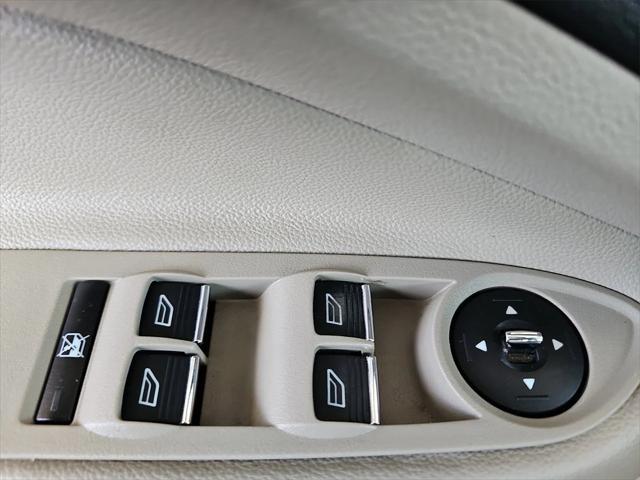 Photo of 2016 Titanium Ford Escape