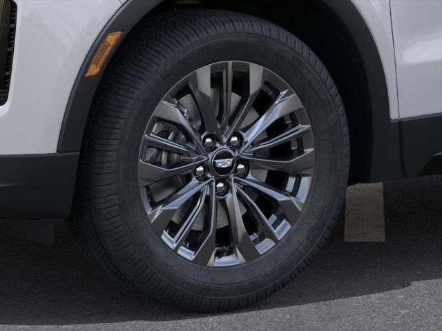Photo of 2025 Crystal White Tricoat Cadillac XT4