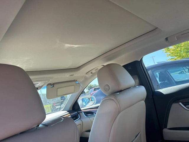 Photo of 2018 Crystal White Tricoat Cadillac XTS