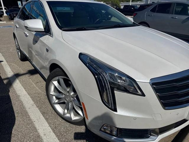 Photo of 2018 Crystal White Tricoat Cadillac XTS