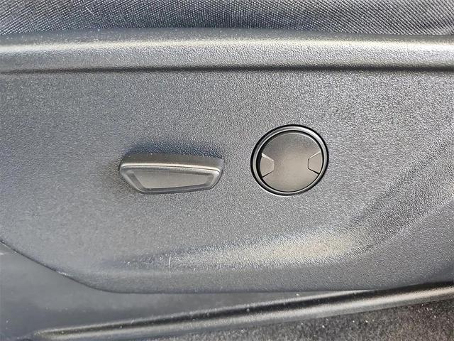 Photo of 2023 Iconic Silver Metallic Ford F-150
