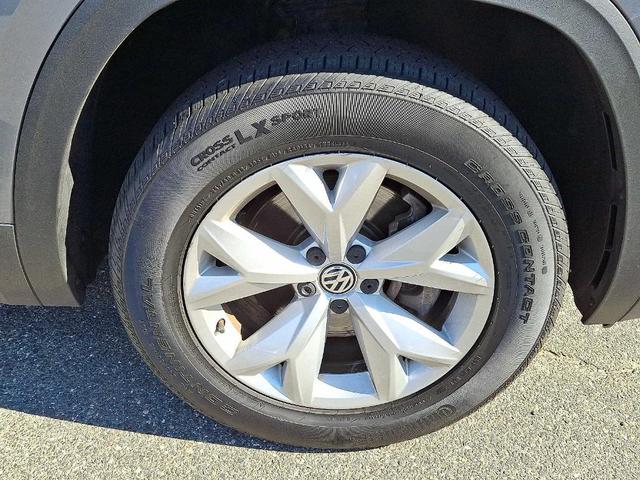 Photo of 2019 Platinum Gray Metallic Volkswagen Atlas