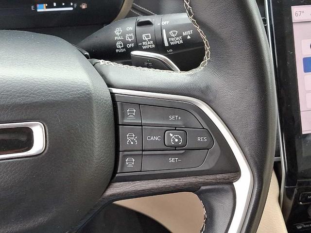 Photo of 2021 Metallic Jeep Grand Cherokee L