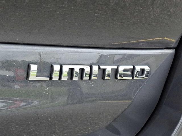 Photo of 2021 Metallic Jeep Grand Cherokee L