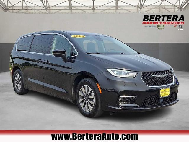 2023 Chrysler Pacifica Hybrid