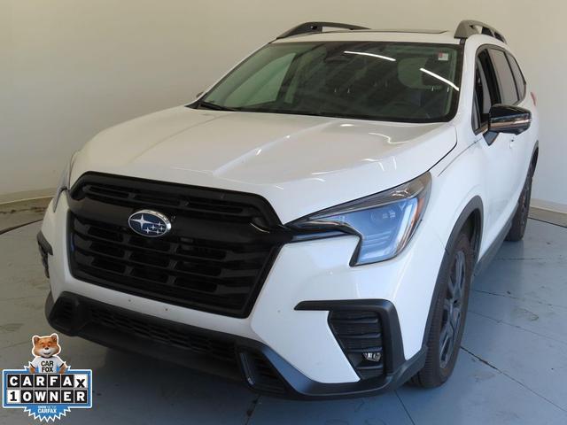 Photo of 2023 Crystal White Pearl Subaru Ascent