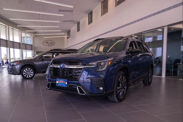 Photo of 2023 Ice Silver Metallic Subaru Outback