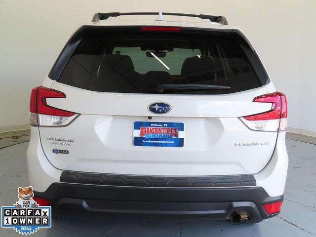 Photo of 2019 Crystal White Pearl Subaru Forester