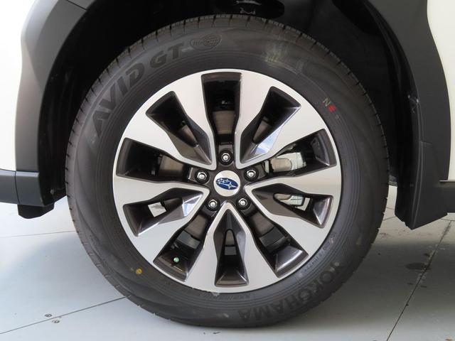 Photo of 2025 White Pearl Subaru Outback