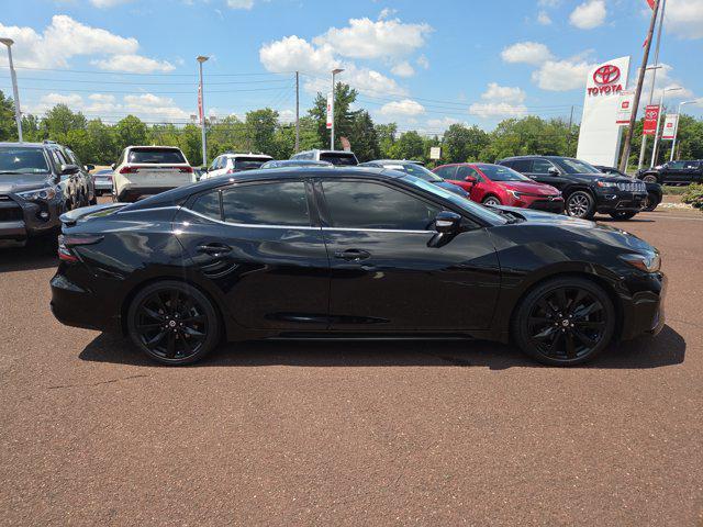 Photo of 2021 Super Black Nissan Maxima