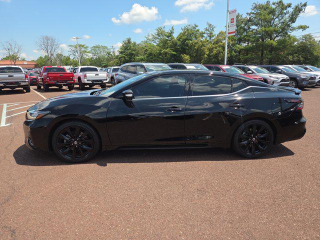 Photo of 2021 Super Black Nissan Maxima