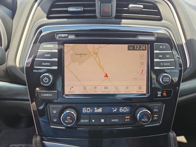 Photo of 2021 Super Black Nissan Maxima