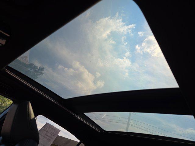 Photo of 2023 Ruby Flare Pearl Toyota Venza