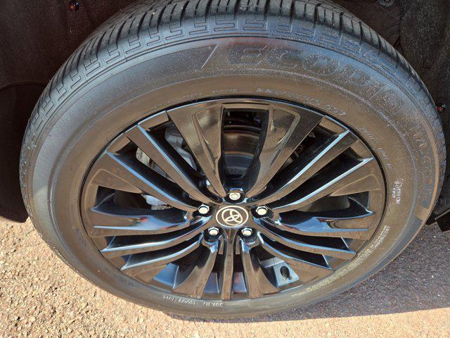 Photo of 2023 Ruby Flare Pearl Toyota Venza