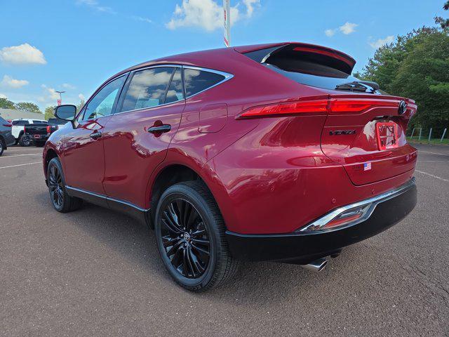Photo of 2023 Ruby Flare Pearl Toyota Venza