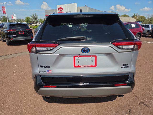 Photo of 2023 Silver Sky Metallic/Midnight Black Metallic Toyota RAV4 Hybrid