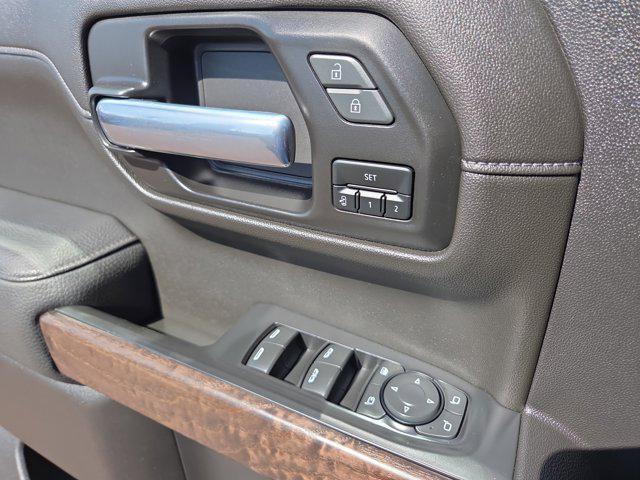 Photo of 2021 Onyx Black GMC Sierra 1500