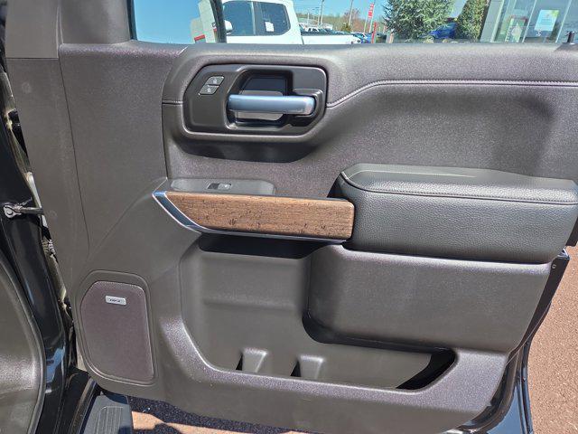 Photo of 2021 Onyx Black GMC Sierra 1500