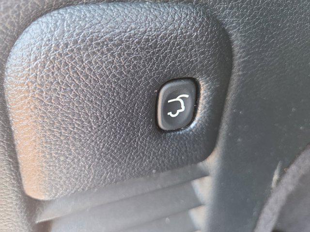 Photo of 2017 Diamond Black Crystal Pearlcoat Jeep Grand Cherokee