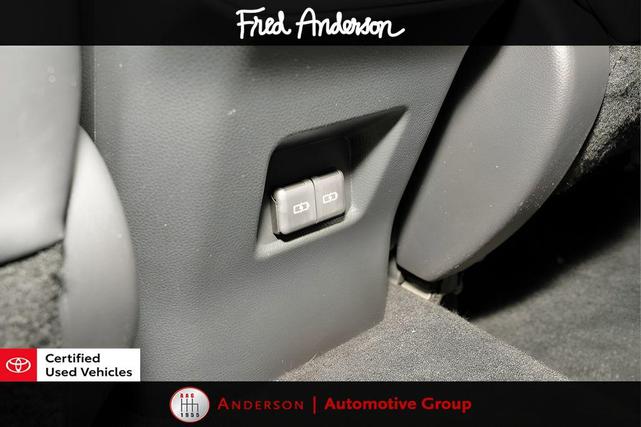 Photo of 2022 Midnight Black Metallic Toyota RAV4 Hybrid