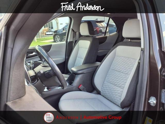Photo of 2020 Chocolate Metallic Chevrolet Equinox