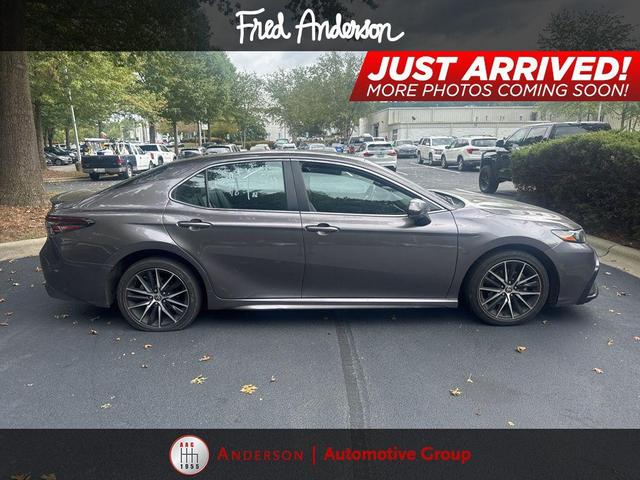 Photo of 2024 Predawn Gray Mica Toyota Camry