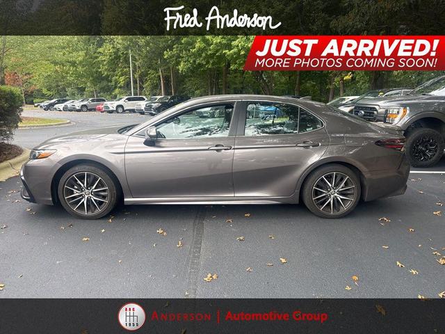 Photo of 2024 Predawn Gray Mica Toyota Camry