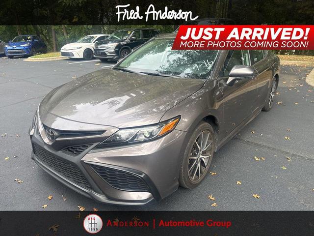 Photo of 2024 Predawn Gray Mica Toyota Camry