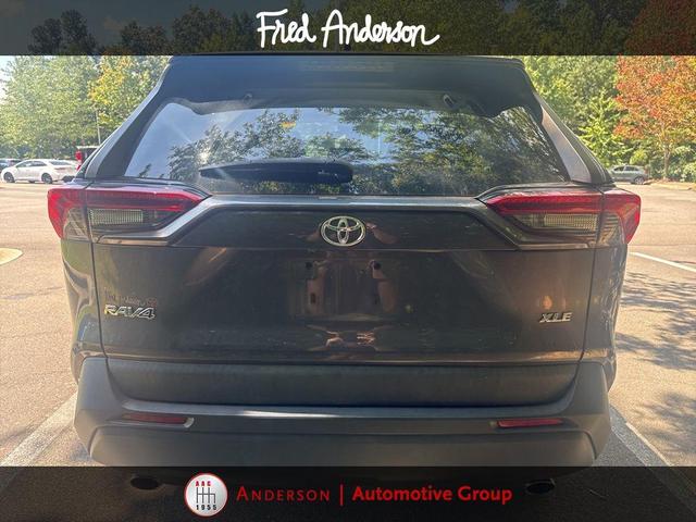Photo of 2020 Magnetic Gray Metallic Toyota RAV4