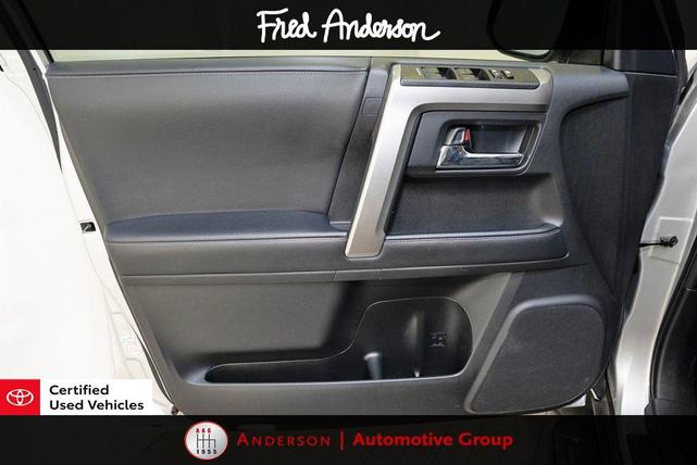 Photo of 2024 Classic Silver Metallic Toyota 4Runner
