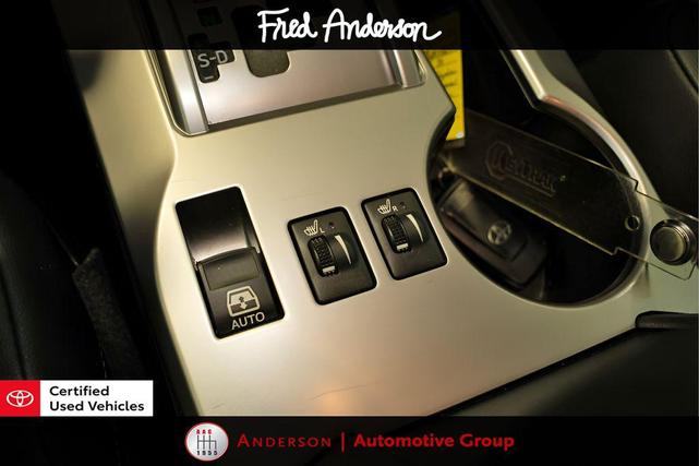 Photo of 2024 Classic Silver Metallic Toyota 4Runner