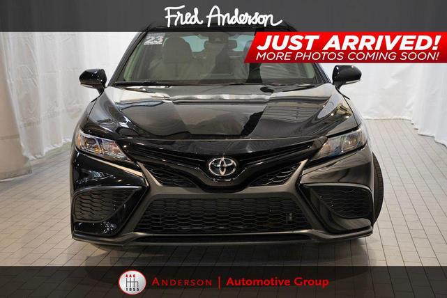 Photo of 2023 Midnight Black Metallic Toyota Camry