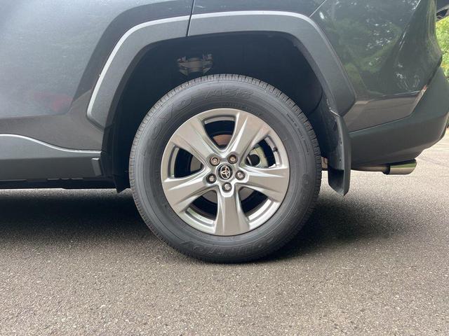 Photo of 2025 Magnetic Gray Metallic Toyota RAV4