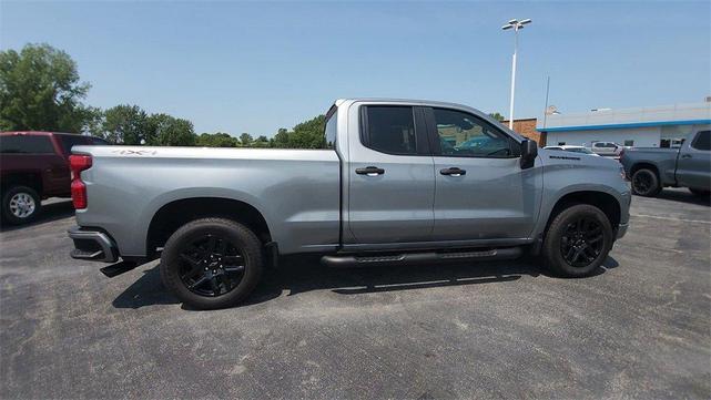 Photo of 2025 Sterling Gray Metallic Chevrolet Silverado 1500