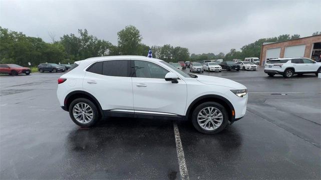 Photo of 2022 Summit White Buick Envision