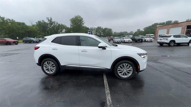 Photo of 2022 Summit White Buick Envision