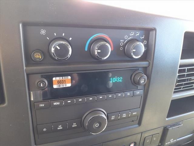 Photo of 2025 Summit White Chevrolet Express 3500