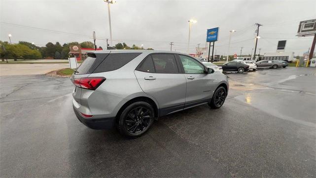 Photo of 2023 Sterling Gray Metallic Chevrolet Equinox
