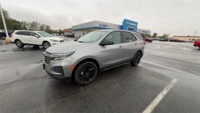 Photo of 2023 Sterling Gray Metallic Chevrolet Equinox