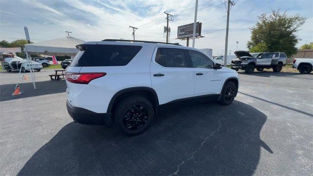 Photo of 2019 Summit White Chevrolet Traverse