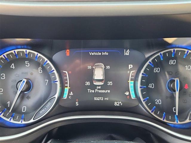 Photo of 2020 Bright White Clearcoat Chrysler Pacifica