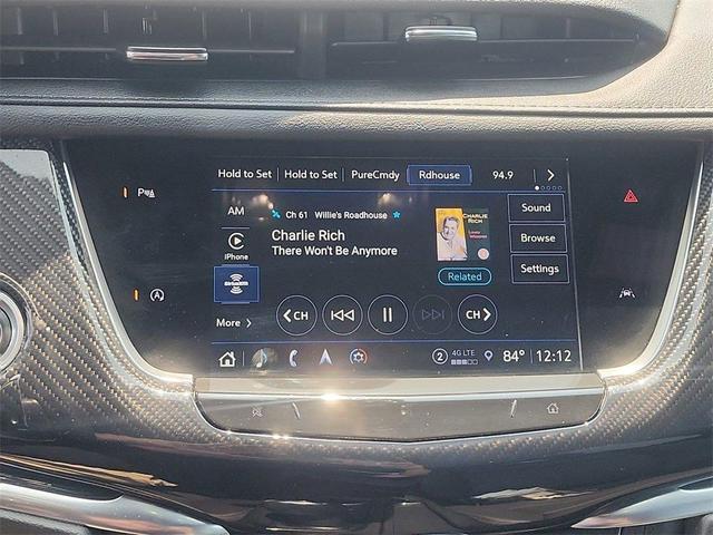 Photo of 2024 Crystal White Tri-Coat Cadillac XT6