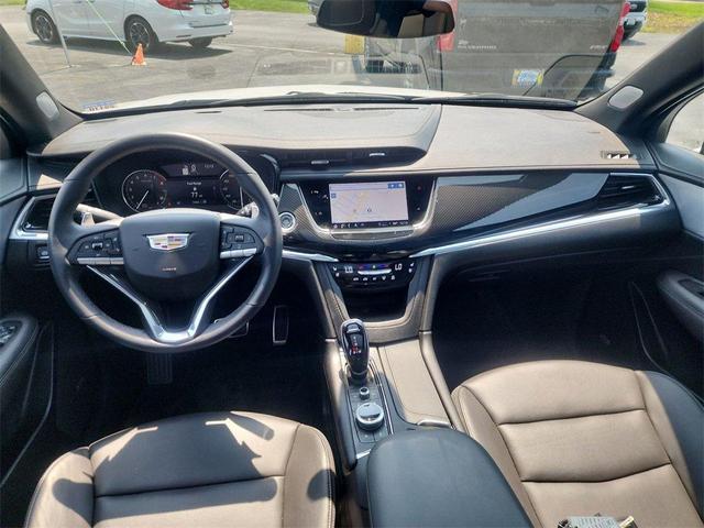 Photo of 2024 Crystal White Tri-Coat Cadillac XT6