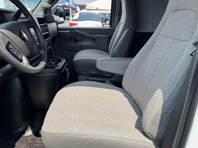 Photo of 2025 Summit White Chevrolet Express 3500