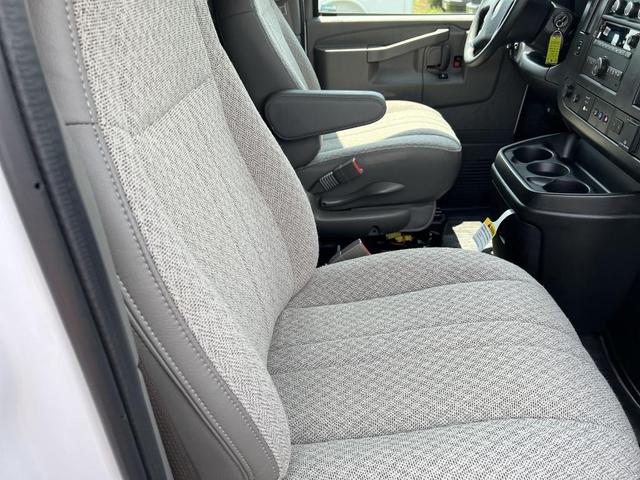 Photo of 2025 Summit White Chevrolet Express 3500