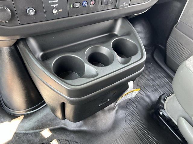 Photo of 2025 Summit White Chevrolet Express 3500