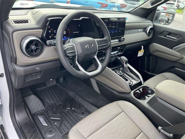 Photo of 2026 Summit White Chevrolet Colorado