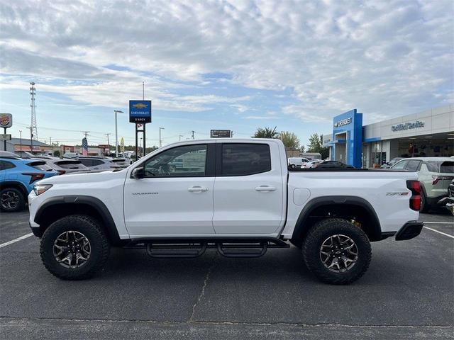 Photo of 2026 Summit White Chevrolet Colorado