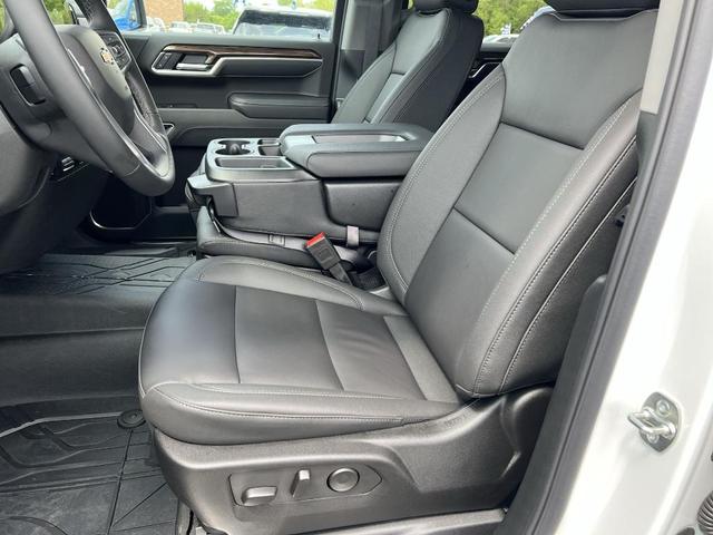 Photo of 2025 Summit White Chevrolet Silverado 1500